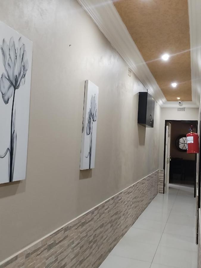 Ditsaleng Bed And Breakfast Vanderbijlpark ภายนอก รูปภาพ