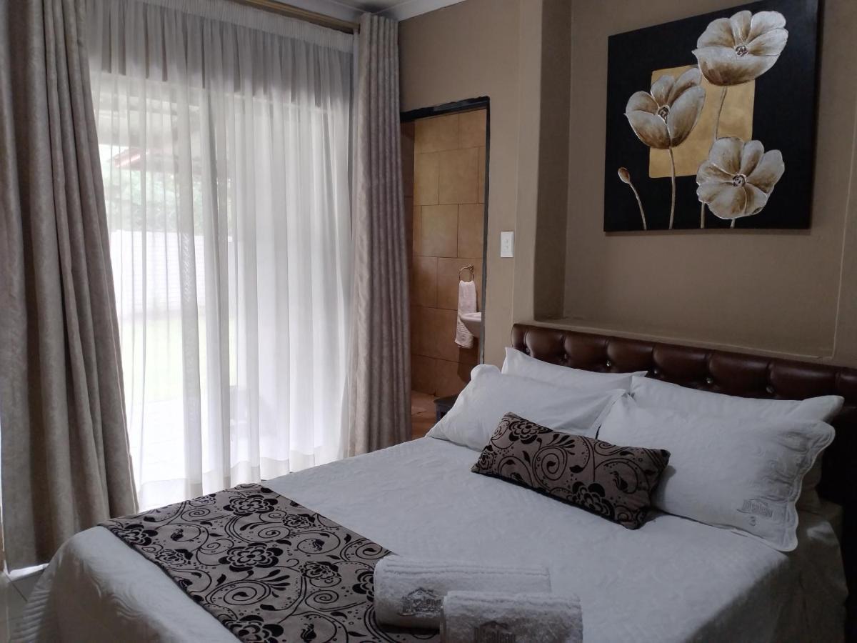 Ditsaleng Bed And Breakfast Vanderbijlpark ภายนอก รูปภาพ